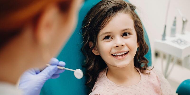 Kariesprävention für Kinder: Fluoridlack jetzt Kassenleistung bis zum sechsten GeburtstagForscher untersuchen: Welches Lächeln wirkt attraktiv? (Kopie)