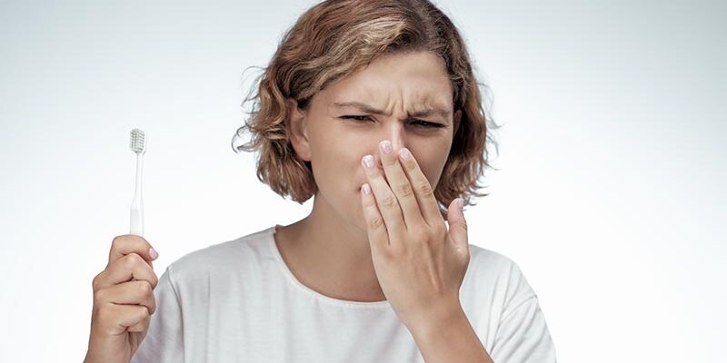 Frischer Atem auf natürliche Weise: Diese Lebensmittel helfen